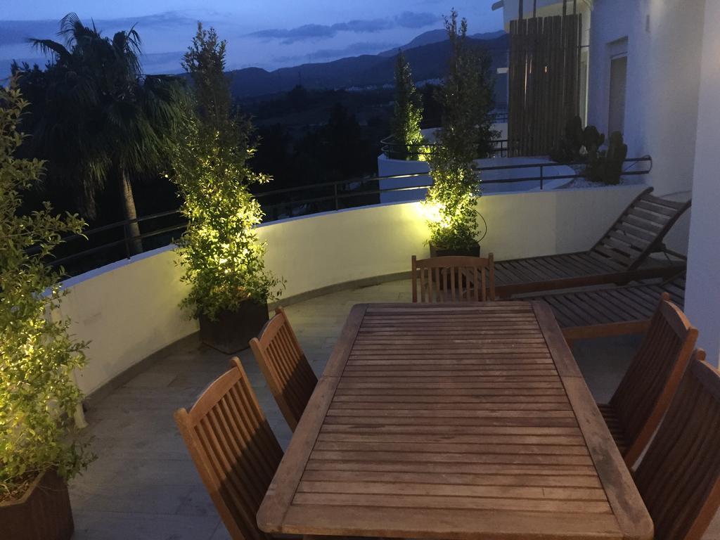 Apartamento Del Sol エステポナ エクステリア 写真